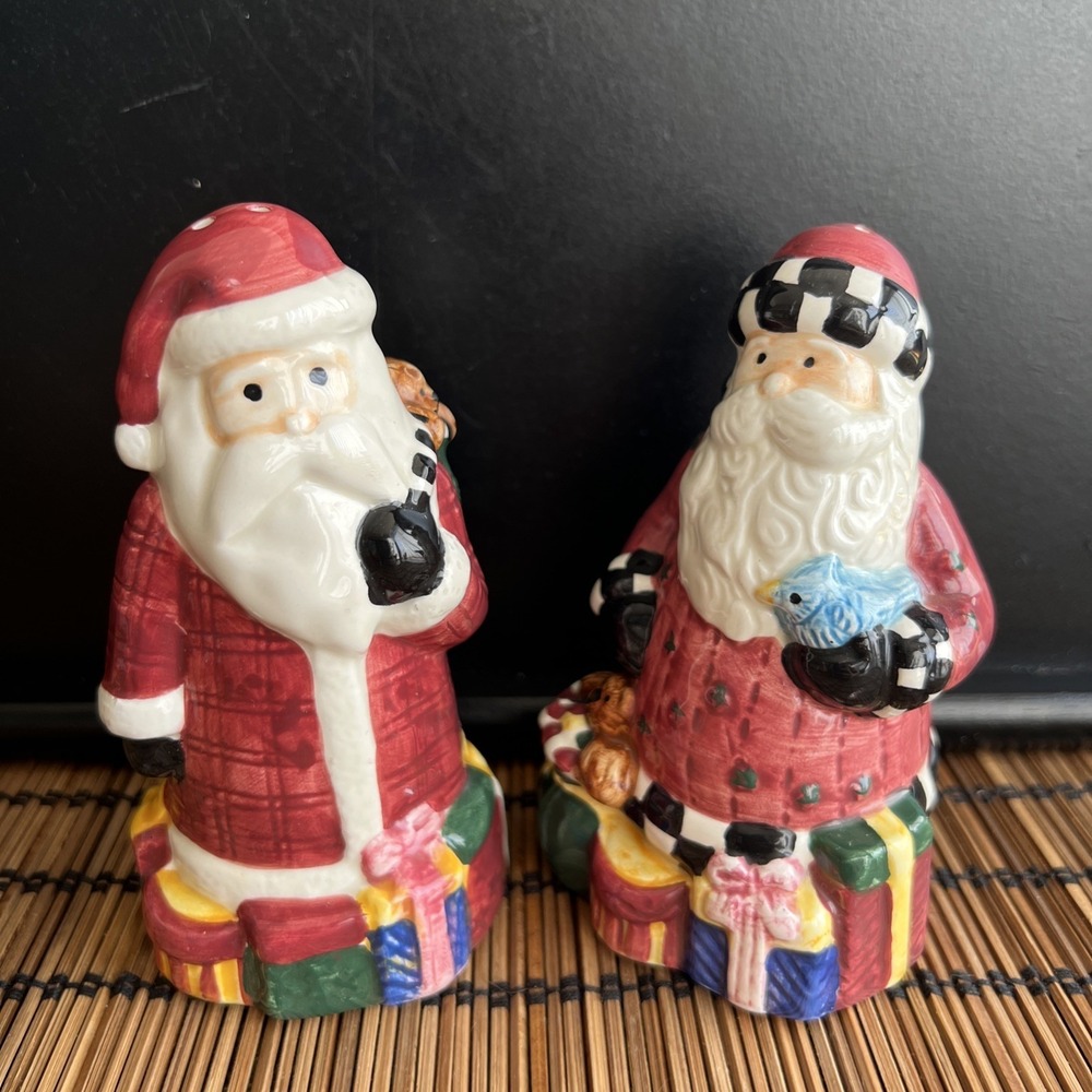 Vintage DEBBIE MUMM Sakura MAGIC OF SANTA Holiday Salt & Pepper Shakers 5"